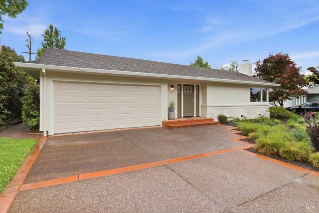 40 Corte Cayuga, Greenbrae, CA 94904