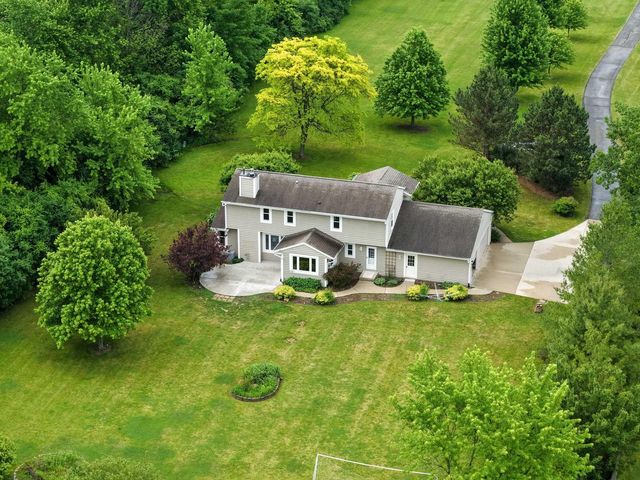 12918 Bell ROAD, Caledonia, WI 53108