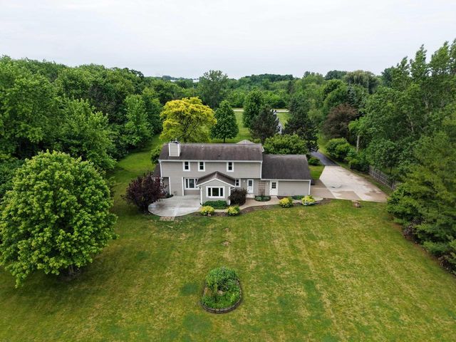 12918 Bell ROAD, Caledonia, WI 53108