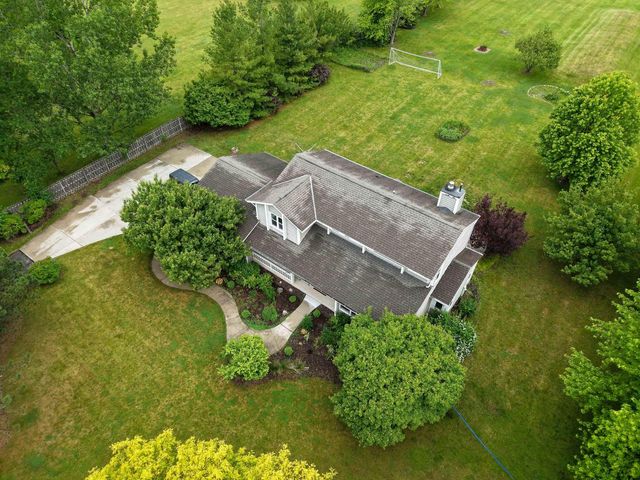 12918 Bell ROAD, Caledonia, WI 53108
