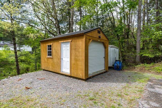 388 Crestwood Drive, Mountain City, TN 37683