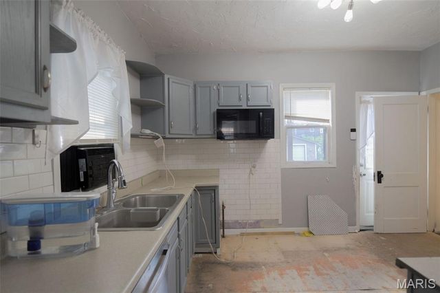 2447 Delmar Avenue, Granite City, IL 62040