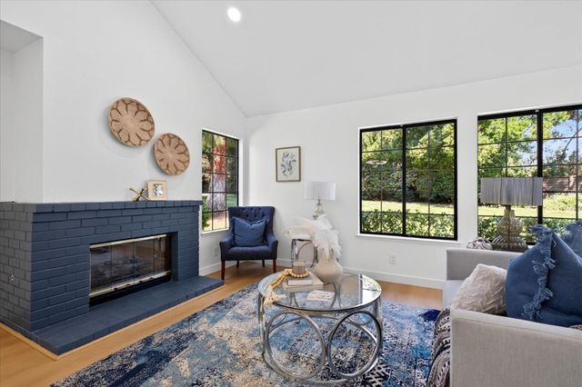 2705 Buena View Court, San Jose, CA 95121