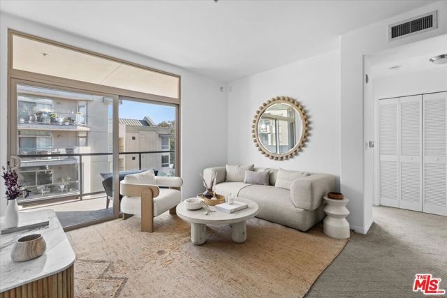 13044 Pacific 306, Los Angeles, CA 90094