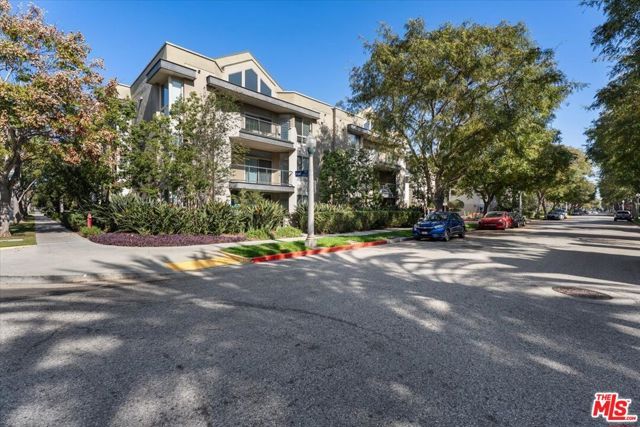 13044 Pacific 306, Los Angeles, CA 90094