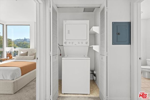 13044 Pacific 306, Los Angeles, CA 90094