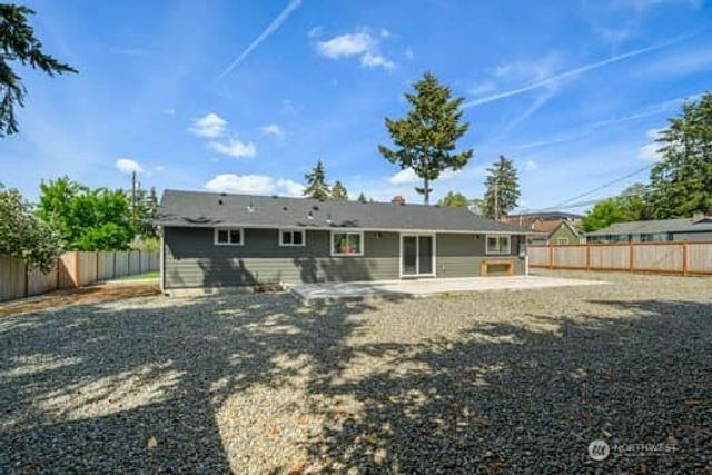 2331 251st Street, Kent, WA 98032