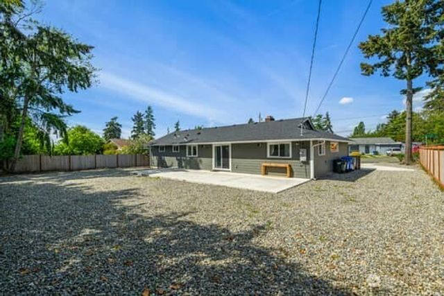 2331 251st Street, Kent, WA 98032