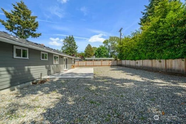 2331 251st Street, Kent, WA 98032