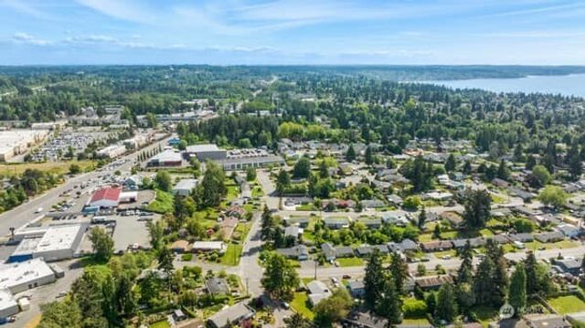 2331 251st Street, Kent, WA 98032