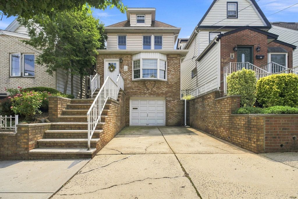 36 WEST 48TH ST, Bayonne, NJ 07002