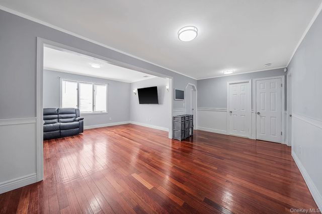 75 2nd Avenue, East Rockaway, NY 11518