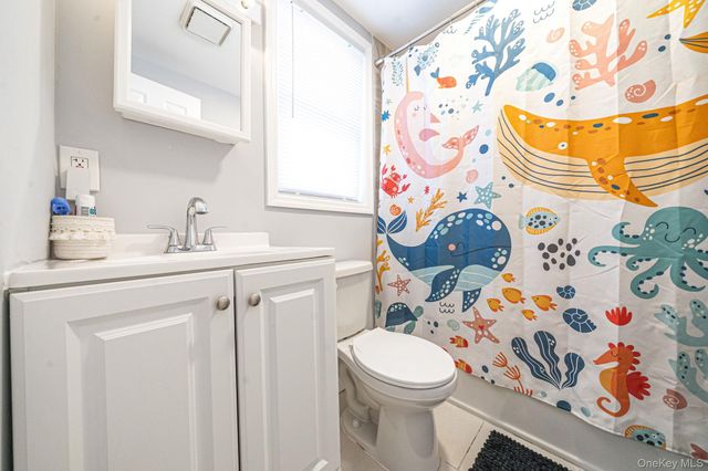 75 2nd Avenue, East Rockaway, NY 11518