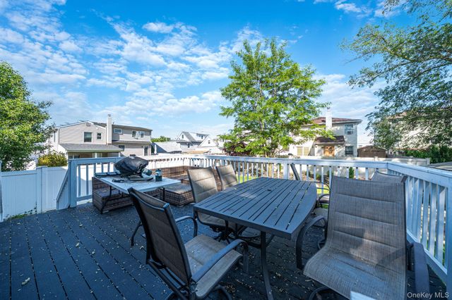 75 2nd Avenue, East Rockaway, NY 11518