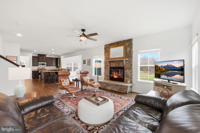 2513 CORNELL DR, Fredericksburg, VA 22408