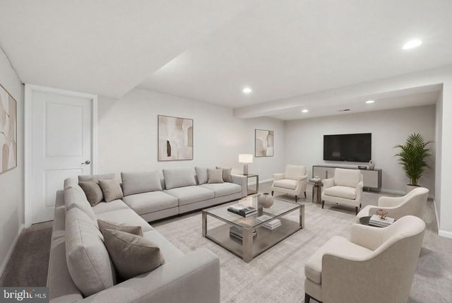 2513 CORNELL DR, Fredericksburg, VA 22408