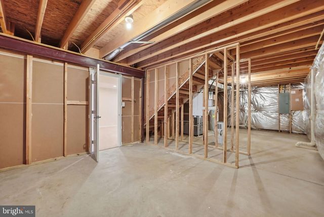 2513 CORNELL DR, Fredericksburg, VA 22408