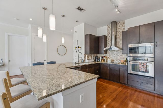 2950 Mckinney Avenue 424, Dallas, TX 75204