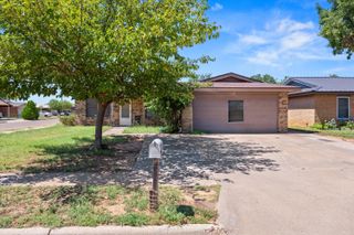 7420 Fir Avenue, Lubbock, TX 79404