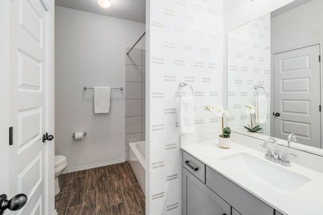 1104 River Vista RD, Georgetown, TX 78628