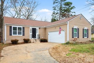 6027 Running Deer Road, Charlotte, NC 28214