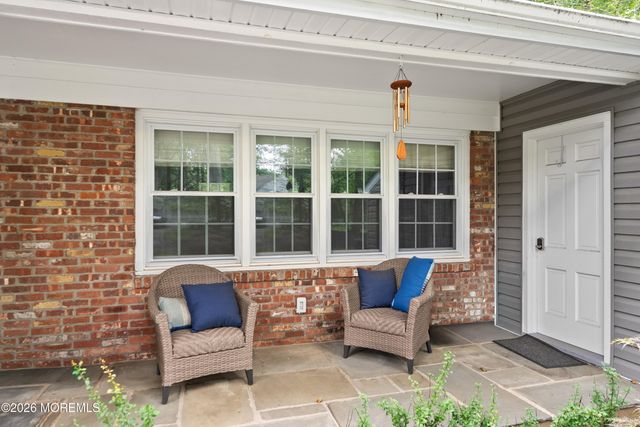 18 Stork Court, Middletown, NJ 07748