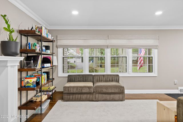 18 Stork Court, Middletown, NJ 07748