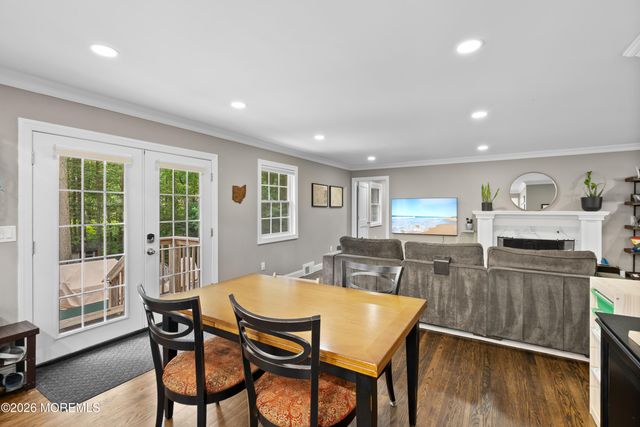 18 Stork Court, Middletown, NJ 07748