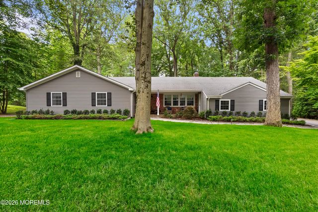 18 Stork Court, Middletown, NJ 07748
