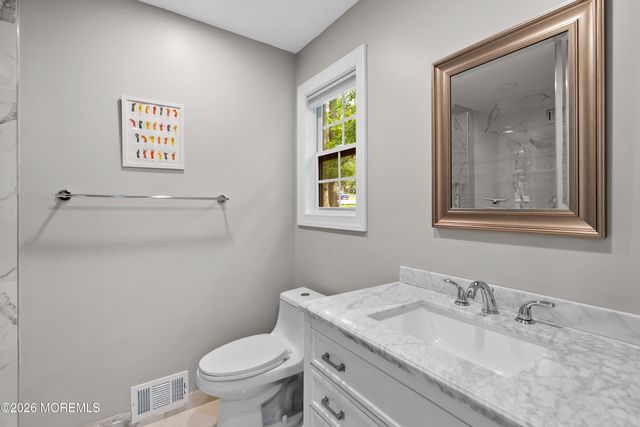 18 Stork Court, Middletown, NJ 07748