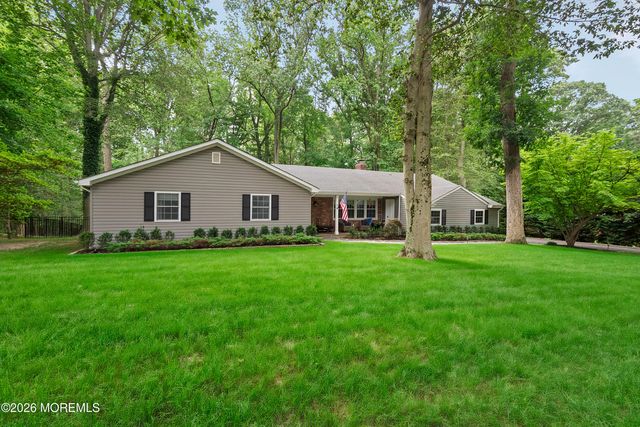 18 Stork Court, Middletown, NJ 07748
