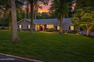 18 Stork Court, Middletown, NJ 07748