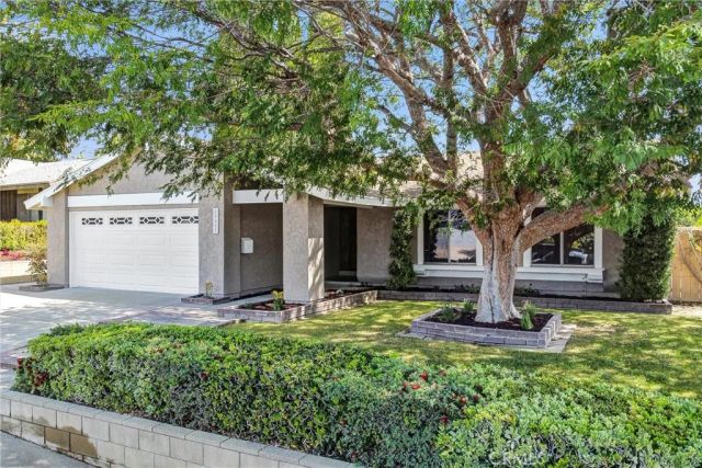 25452 Champlain Road, Laguna Hills, CA 92653