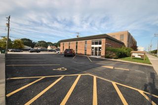 10540 W Cermak Road, Westchester, IL 60154