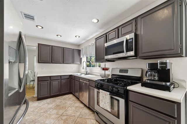 1563 Hillside Elm Street, Houston, TX 77062