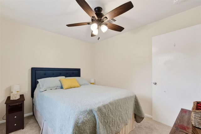 1563 Hillside Elm Street, Houston, TX 77062