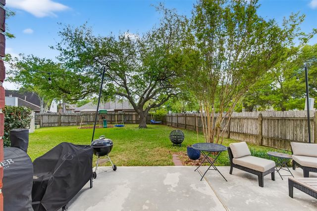 1563 Hillside Elm Street, Houston, TX 77062