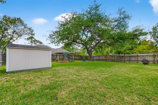 1563 Hillside Elm Street, Houston, TX 77062
