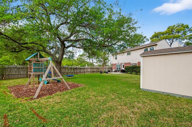 1563 Hillside Elm Street, Houston, TX 77062