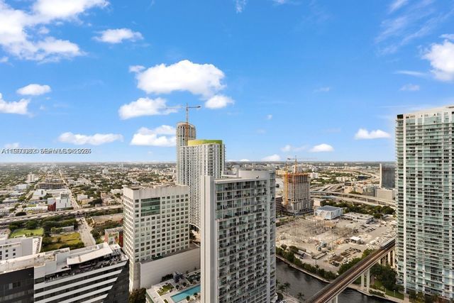 88 SW 7th St 3410, Miami, FL 33130