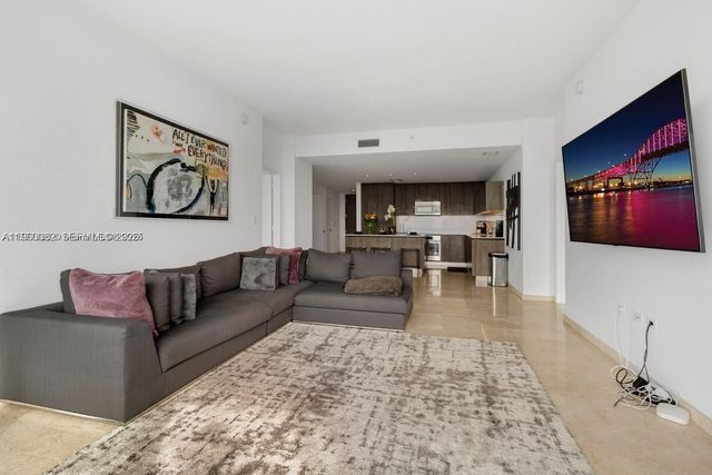 88 SW 7th St 3410, Miami, FL 33130