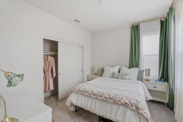 1521 Meriwood Way, Vista, CA 92083