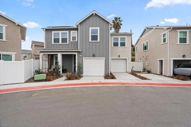 1521 Meriwood Way, Vista, CA 92083