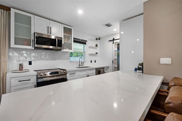 508 NE 28th Drive, Wilton Manors, FL 33334