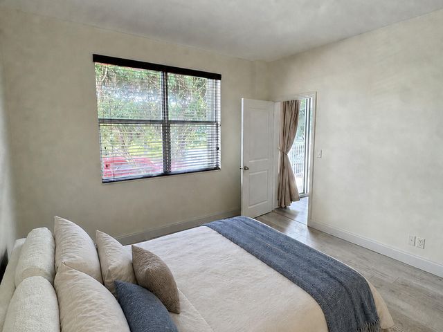 1801 S FLAGLER Drive 104, West Palm Beach, FL 33401