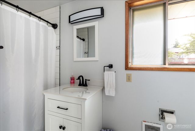532 SE Pasek Street, Oak Harbor, WA 98277