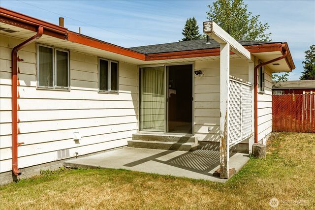 532 SE Pasek Street, Oak Harbor, WA 98277