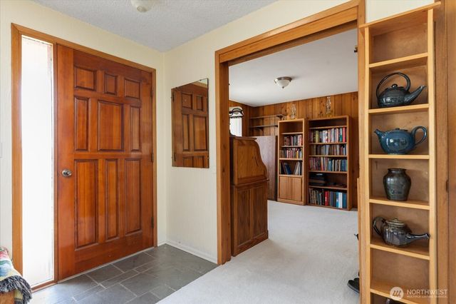 532 SE Pasek Street, Oak Harbor, WA 98277