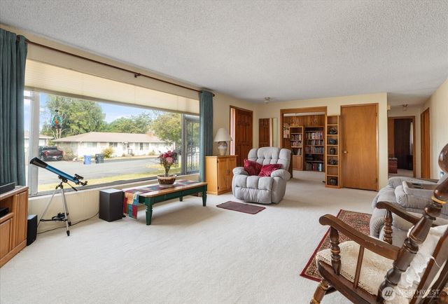 532 SE Pasek Street, Oak Harbor, WA 98277
