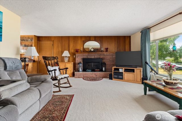532 SE Pasek Street, Oak Harbor, WA 98277